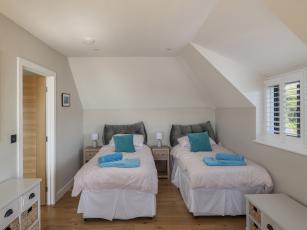 Bedroom 5: Twins or doubles